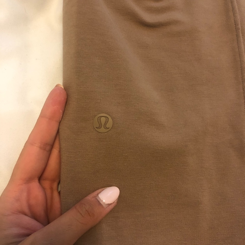 Lululemon Down Jogger (Matching Set) - image 3